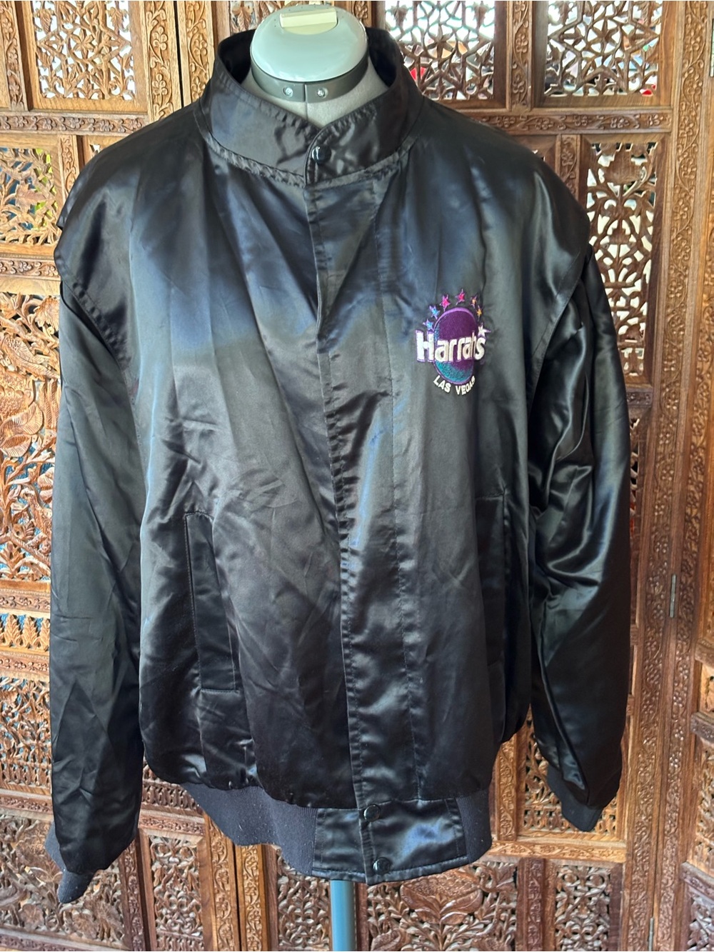 Rare Vintage USA made Las Vegas Harrah’s Black Satin Embroidered Bomber Jacket - Picture 3 of 5